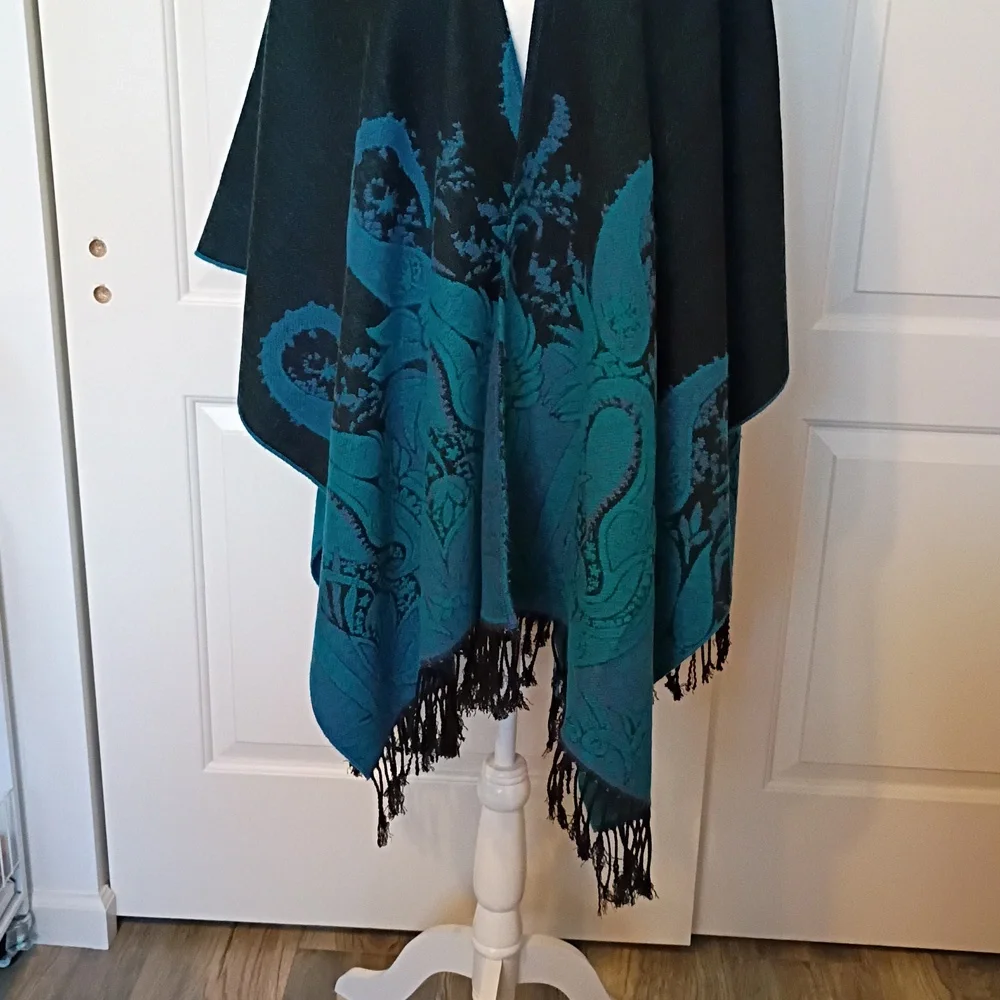 Vintage Paisley Print Wrap Shawl Made In France